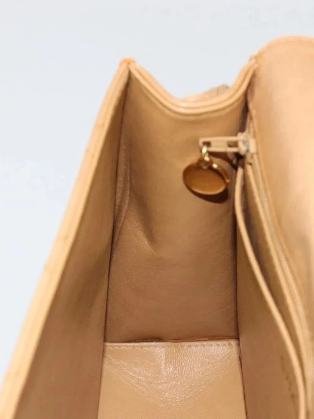 CHANEL Matelasse Shoulder Bag Lamb Skin Beige Gold CC Auth 187187